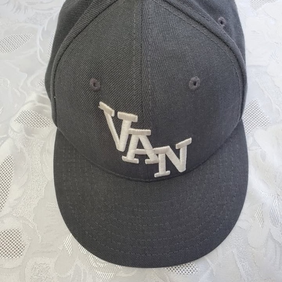 Vancouver Canucks Cap Adult one size - Picture 3 of 4